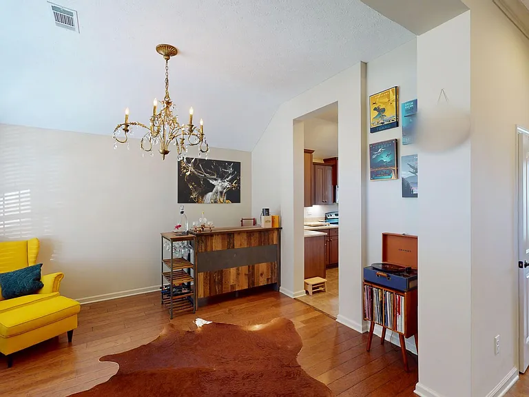10533 Duncannon Trl — Photo 6