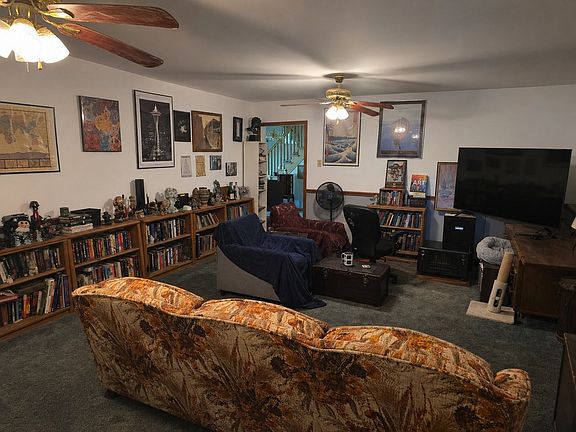 2nd image of 247 Maple St
