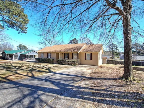 2nd image of 58 Habersham Cir NE