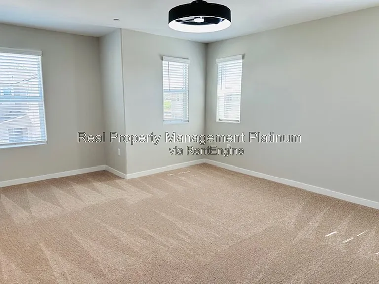 616 Ophelia Ave — Photo 31