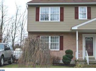 19 Quinter Ln, Temple, PA 19560