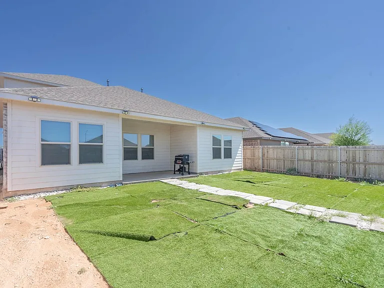 7608 Orange Blossom Rd — Photo 32