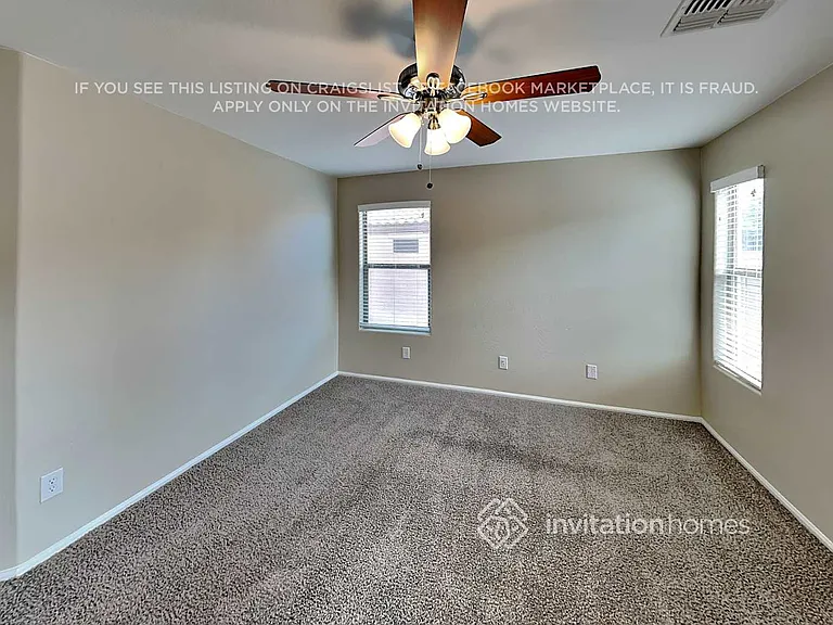38166 N Sandy Dr — Photo 10