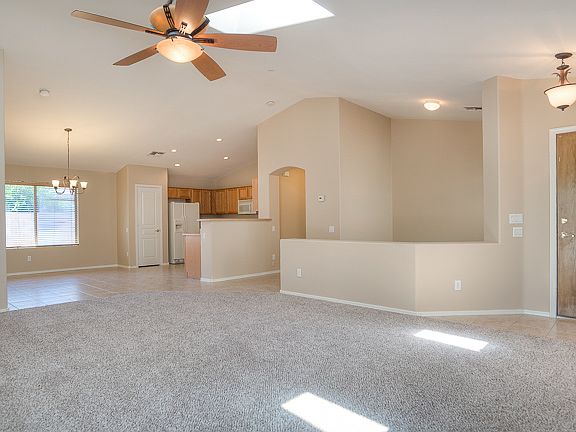 3rd image of 3101 E Cherry Hills Pl