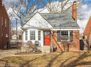 1070 Marshfield St, Ferndale, MI 48220