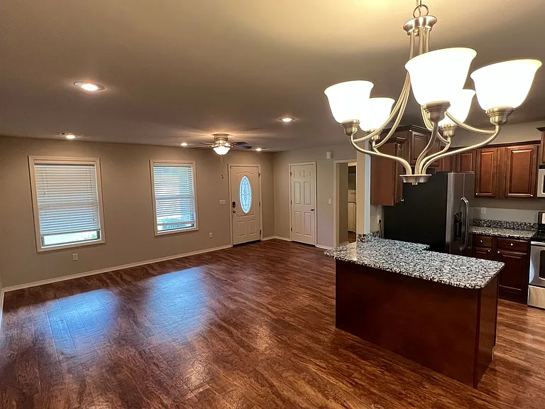 4 Willow Oak Ln — Photo 4
