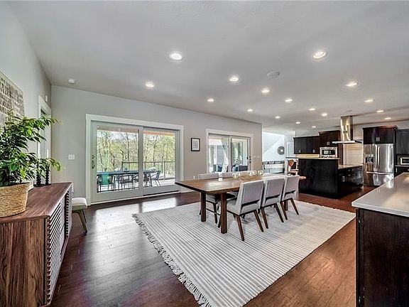 5th image of 53 Evelyn Dr