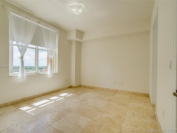 3rd image of 1607 Ponce De Leon Blvd APT 7C