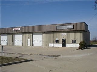 2nd image of 2619 S Main St