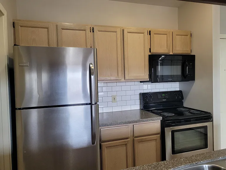 113 W Wayne St #410 — Photo 6