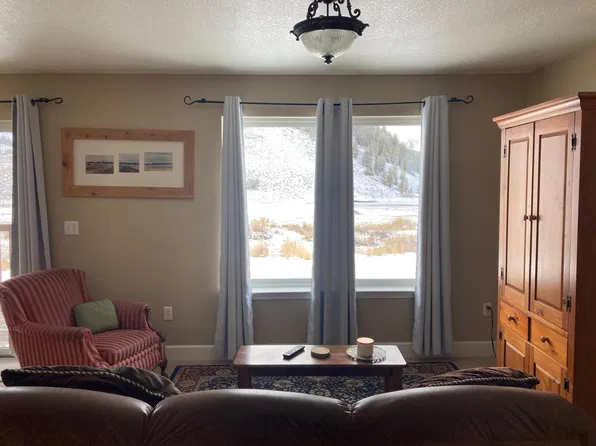 395 Cove Blvd #B, Dillon, CO 80435