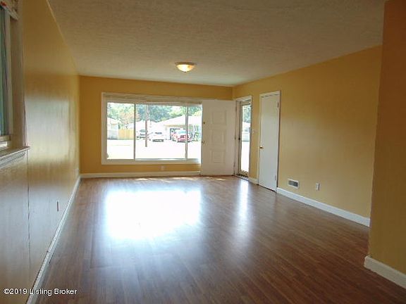 5th image of 5701 Bunning Dr