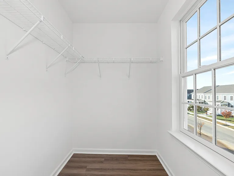 613 Mapleton Ave — Photo 12
