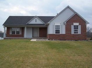 1404 Sand Piper Dr, Grand Blanc, MI 48439