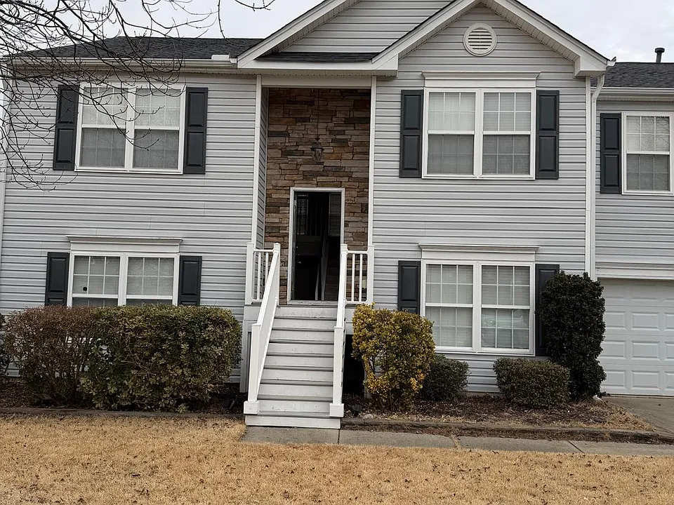 423 Woodchase Green Dr