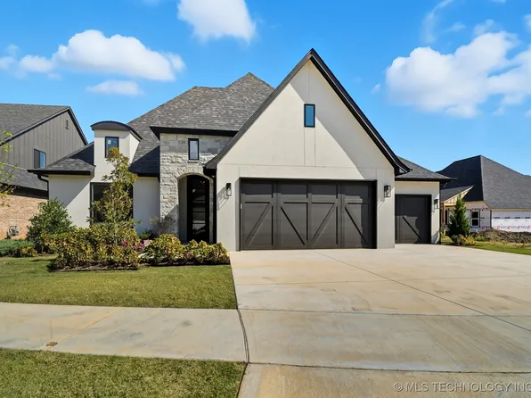 11265 S Fir Ave W, Jenks, OK 74037