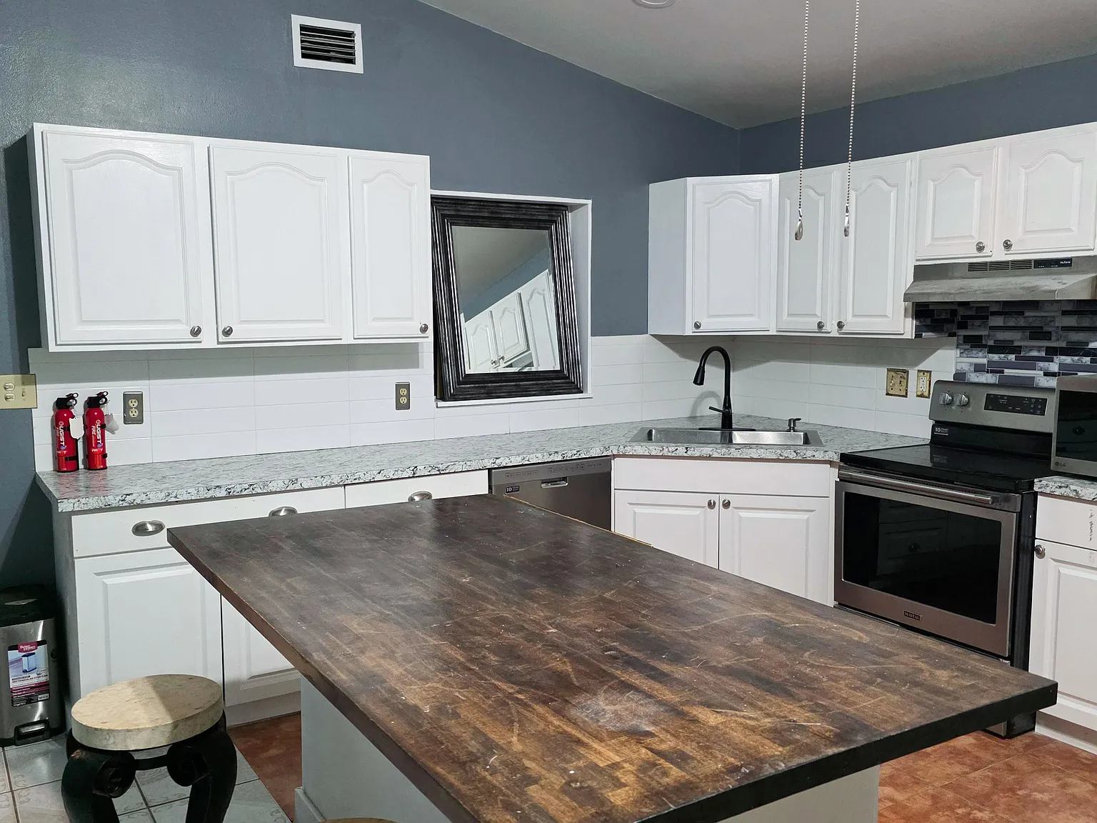 4 bed, 3.0 bath, 1700 sqft, $819 — Photo 4