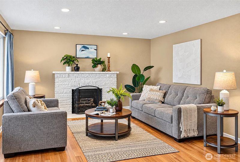 5th image of 2702 N Winnifred Street