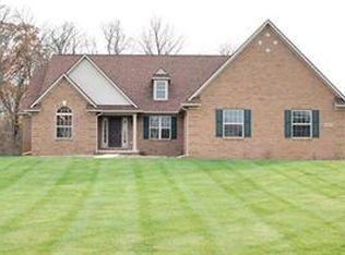 4680 Meridian Ct, Saline, MI 48176