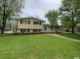 4 Penacook Dr, Rochester, IL 62563