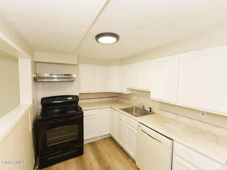 59 Bradford St — Photo 8