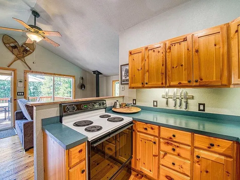 1301 Ringtail Rd — Photo 4