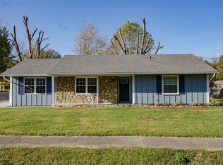 9702 Ranger Rd, Louisville, KY 40229