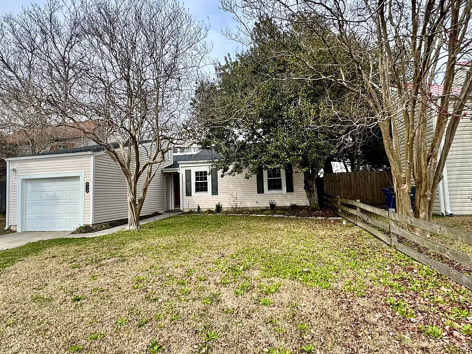 206 Doris Ave E