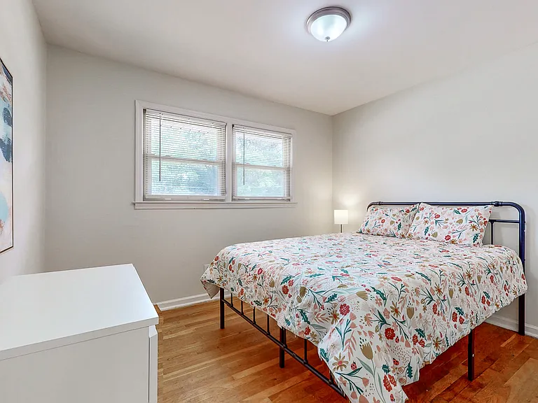 6219 Lance Ln — Photo 4