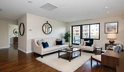 31-19 37th Avenue, #3B