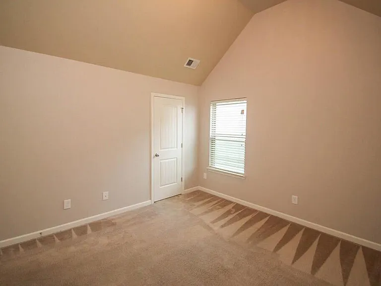 458 Lory Ln — Photo 30