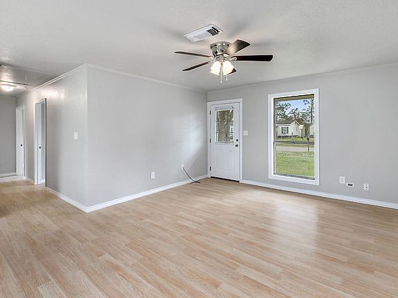 5th image of 1110 Mowbray St