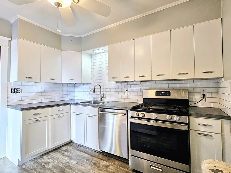 324 S Broad St — Photo 10