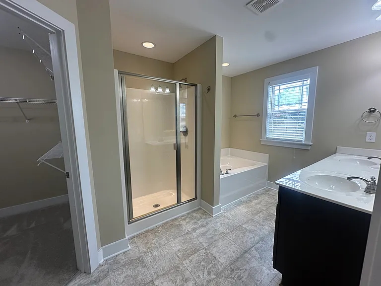71 Wood Green Dr — Photo 16