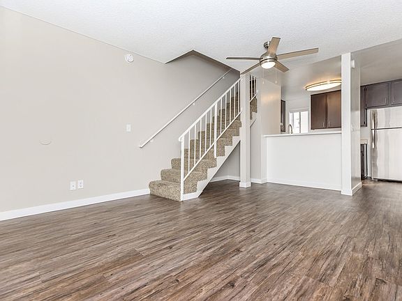 2nd image of 15716 Saticoy St #41