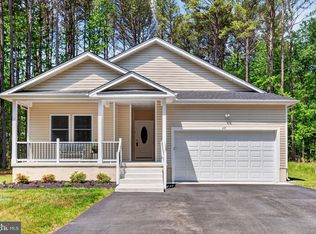 497 Circle Ln, Colonial Beach, VA 22443