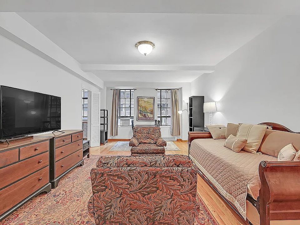 1st image of 333 W 56th St APT 4H
