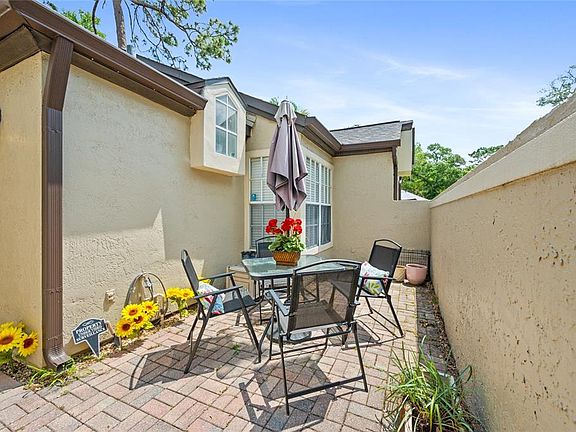 2nd image of 1423 Farrindon Cir
