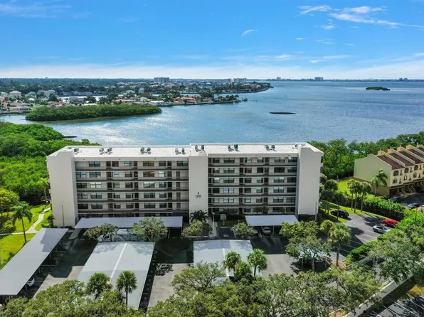 1332 Pasadena Ave S APT 107, South Pasadena, FL 33707