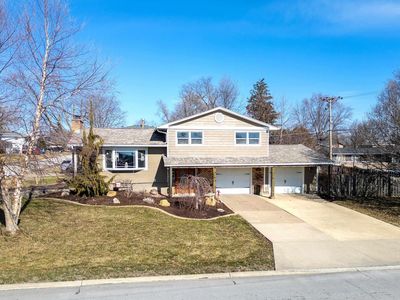 1512 Hillside Dr, Bettendorf, IA, 52722