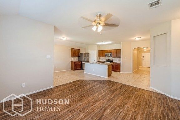 3rd image of 235 Park Ave
