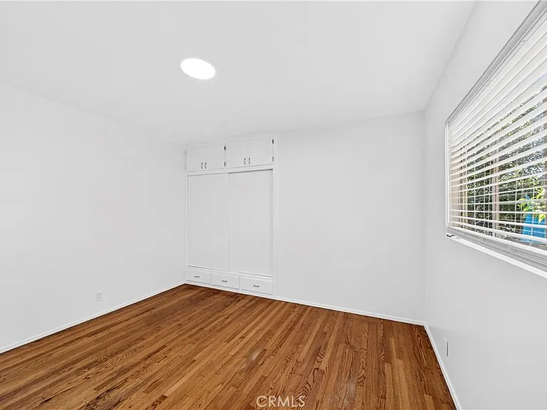 728 Cedar Ave — Photo 10