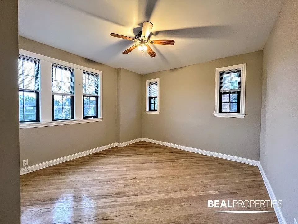 896 Green Bay Rd #20