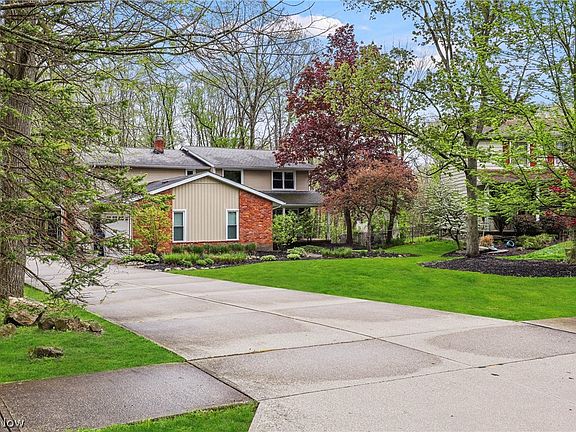 2nd image of 37830 Bunker Hill Dr