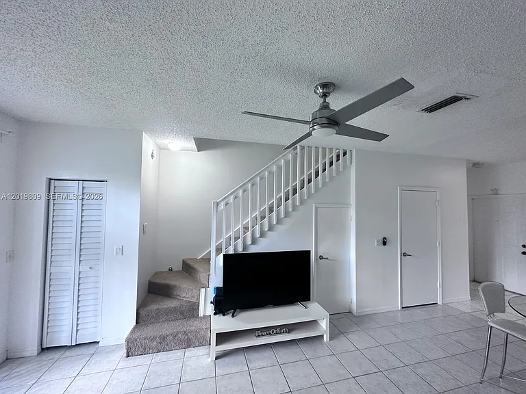 2078 Madeira Dr #0 — Photo 12