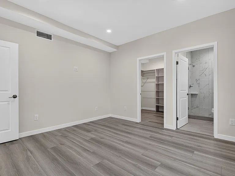 1809 N Avon St #101 — Photo 15