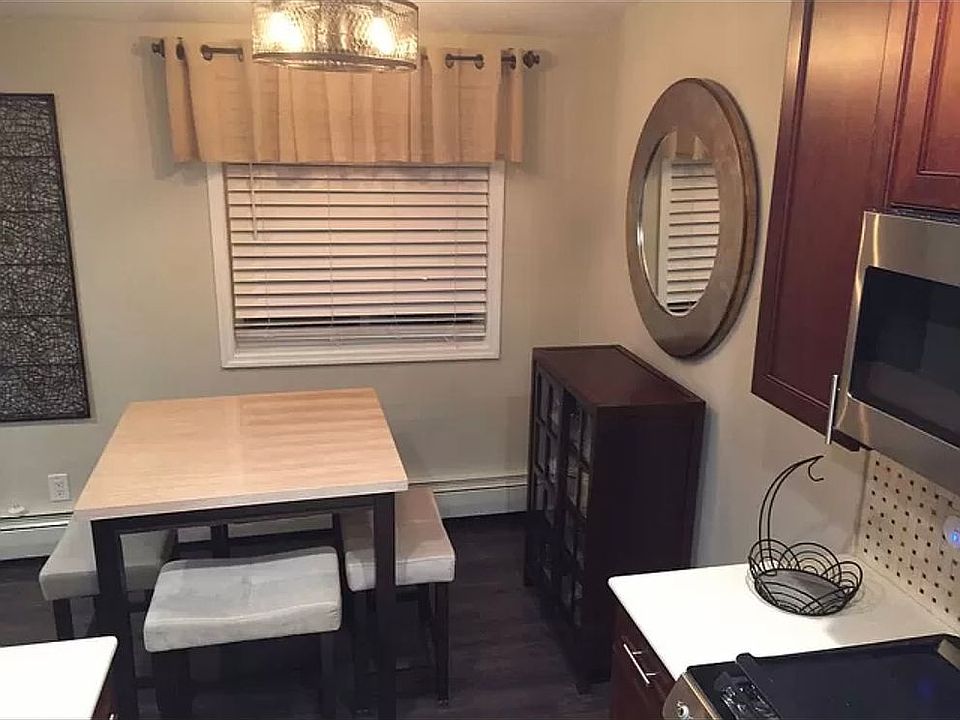 1st image of 31 Gadsen Pl APT 2G