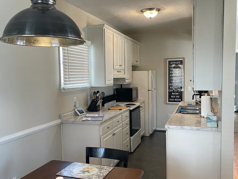 518 Oliver St — Photo 10