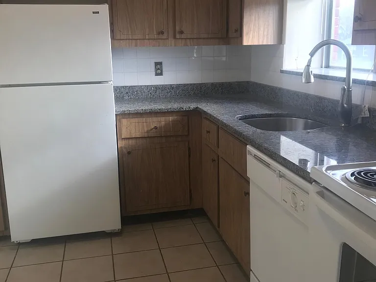 260 Mount Auburn St #2AW — Photo 1