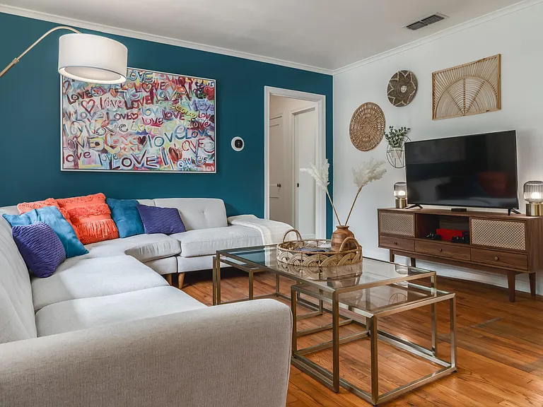 6004 Woodview Ave — Photo 19